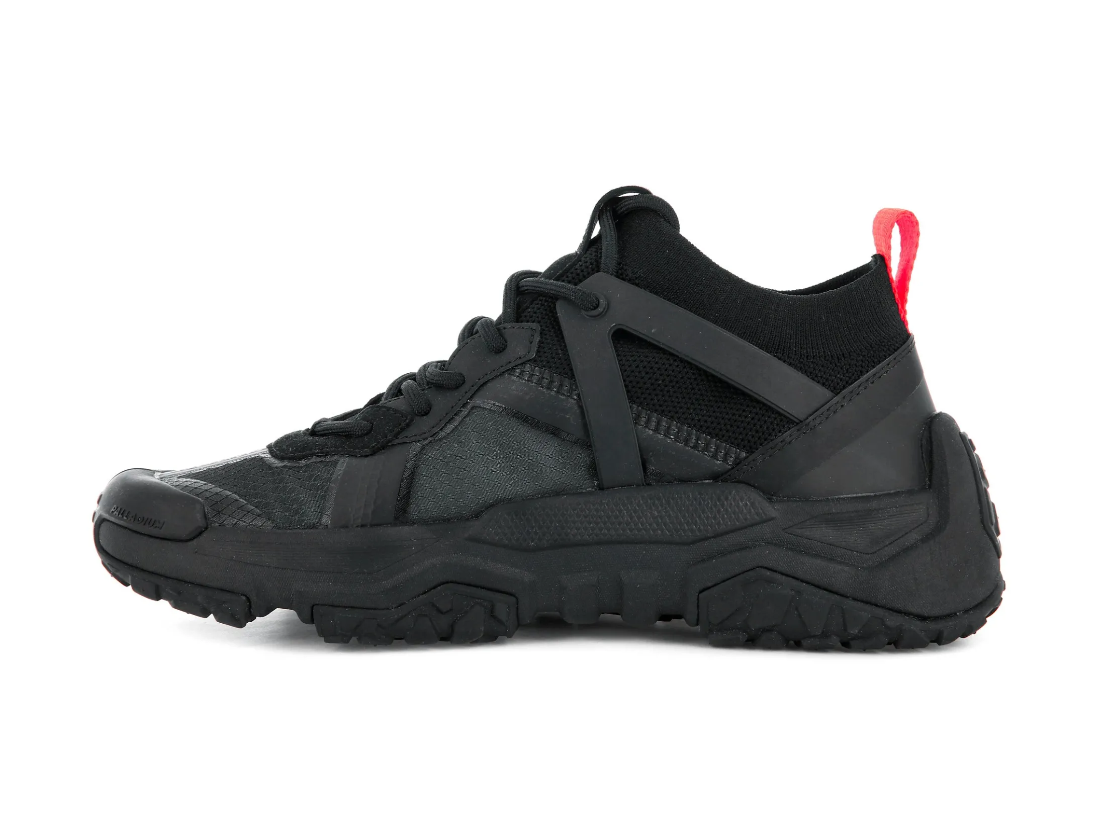 OFF-GRID LO ADVENTURE