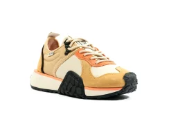 TROOP RUNNER
